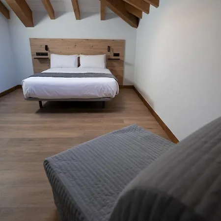 Puerta De Occidente *